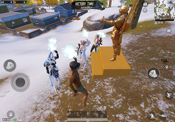 크래프톤 주가, 지금 사도 될까? 에스파와 포르쉐를 보고 24만 원에 매수한 이유 12 배틀그라운드 설원 맵 비켄디 단체 기념사진 스킨 자랑