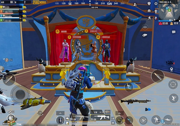 크래프톤 주가, 지금 사도 될까? 에스파와 포르쉐를 보고 24만 원에 매수한 이유 16 배틀그라운드 이벤트 무대 위 캐릭터 단체 스크린샷